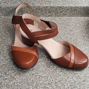 Clark Ladies Heels Size 7